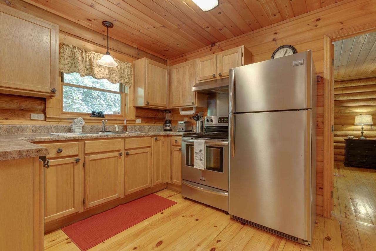 Villa Log Cabin! 1Mile From The Action! Private Lane! Hot Tub! Pool Table! Pigeon Forge Exterior foto